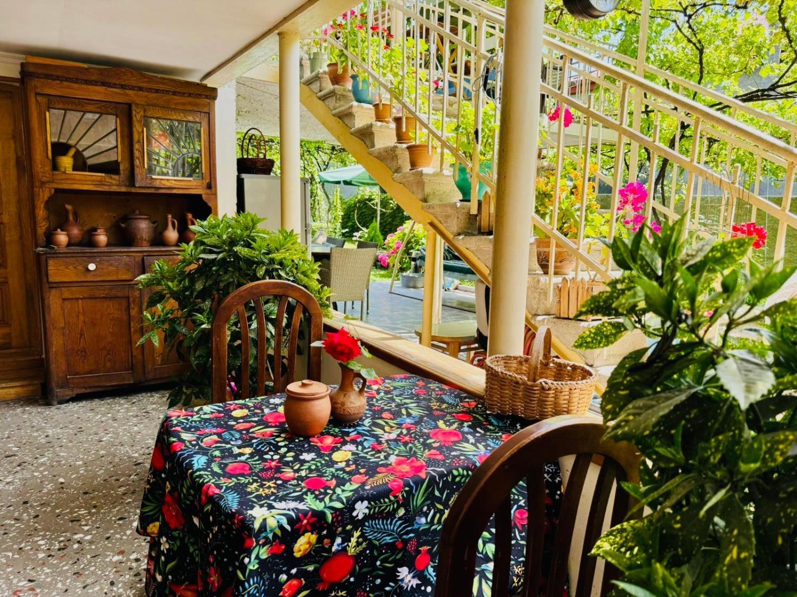 Home Inn-Guesthouse Lagodekhi Εξωτερικό φωτογραφία